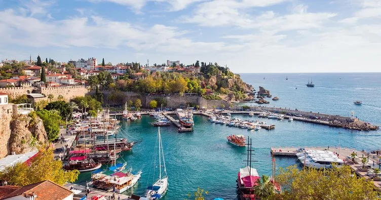 100’den fazla ülke vatandaşı yaşamak için Antalya dedi!