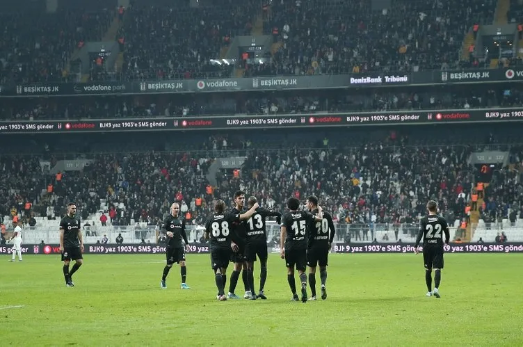 Beşiktaş’ta transfer bombası patlıyor! İtalyan forvet geliyor