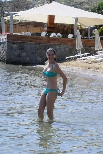 Tuğba Özerk sezonu Bodrum'da açtı