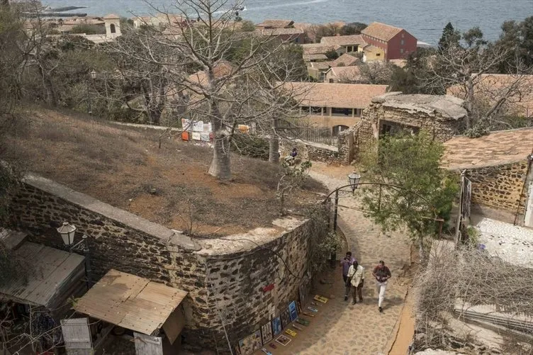 Senegal’de sömürgeciliğin izleri