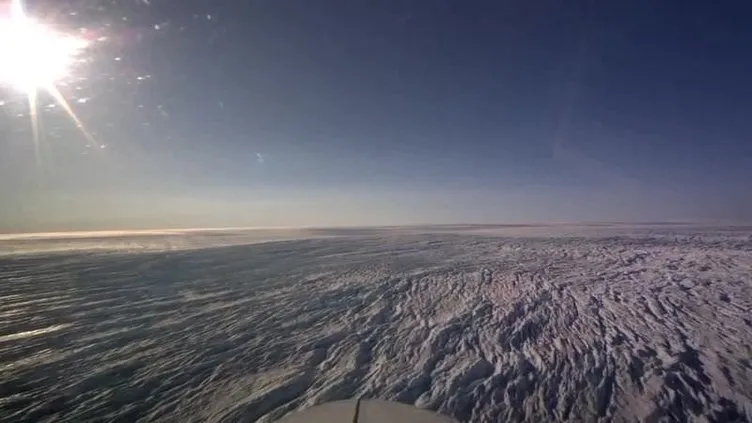 Kuzey Kutbu’nda nefes kesen uçuş