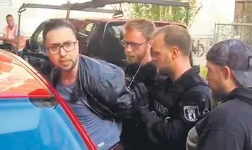 Türk avukata polis kelepçesi