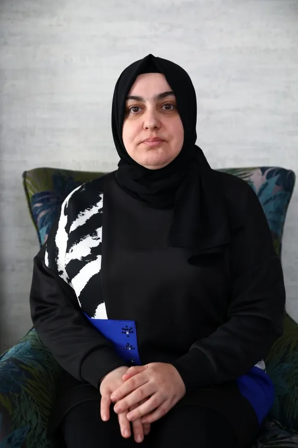 28-subat-magdurlari-sabaha-konustu-cumhurbaskanimiz-sayesinde-egitimimi-tamamladim-1709100744707.jpg 28 Şubat mağdurları SABAH'a konuştu: Cumhurbaşkanımız sayesinde eğitimimi tamamladım