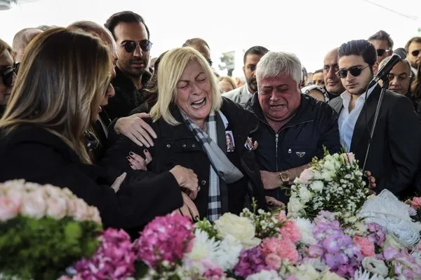 Son dakika: Mina Başaran'ın cenaze töreni! Son yolculuğuna uğurlandı