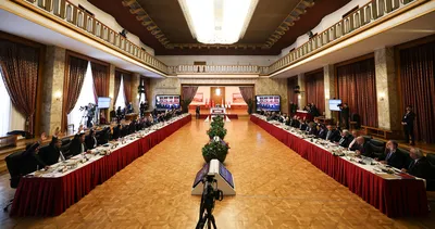 Ebedi kardeşliğe kalkan eller!