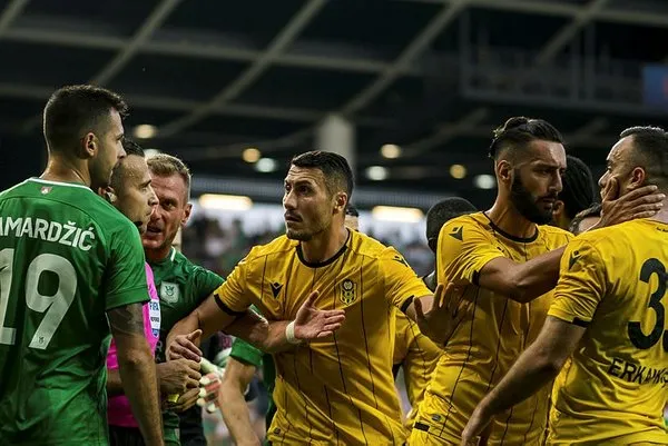 Olimpija Ljubljana - Yeni Malatyaspor maçında Farnolle'e ırkçı saldırı
