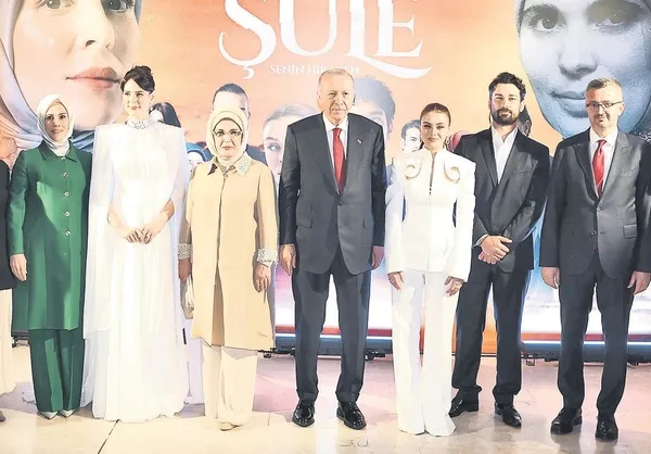 erdogan-sule-senin-hikayenin-galasina-katildi-1779480332064.jpeg