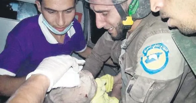 Suriye’de 1 aylık bebek enkazdan sağ çıkarıldı