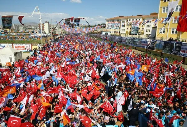 Cumhurbaşkanı Erdoğan'ın Siirt 6. Olağan İl Kongresi'nden yansıyan kareleri