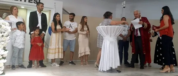 kustepede-toplu-nikahlar-devam-ediyor-70-cift-mutluluga-ortak-imza-atti-1657130298157.jpg