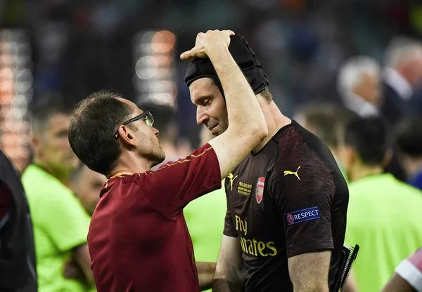 Petr Cech gözyaşlarıyla veda etti