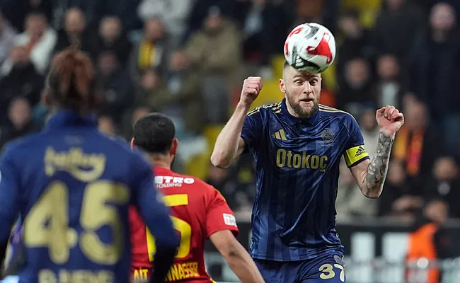 son-dakika-haberi-fenerbahce-kayserisporu-4-golle-gecti-taliscadan-duble-1775935314127.jpeg