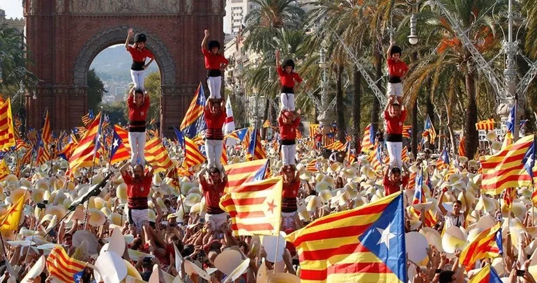 İspanya’dan flaş Katalonya kararı