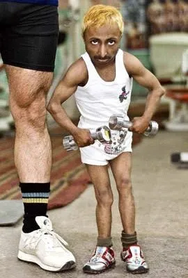 Küçük ama dev adam!