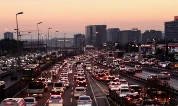 İstanbul’da akşam saatlerinde trafik yoğunluğu