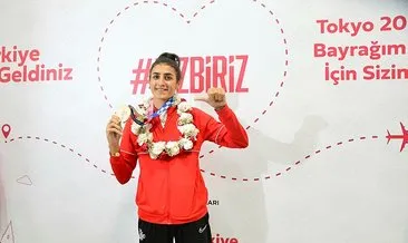 Tokyo 2020’de bronz madalya kazanan Hatice Kübra İlgün yurda döndü! ’Her şey yeni başlıyor...’