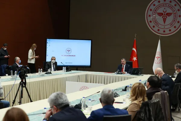 Sağlık Bakanlığı aşı takvimi | Türkiye aşılanmaya başladı! İşte tüm merak edilen soruların yanıtları