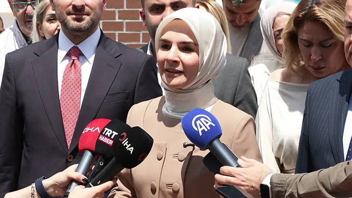 aile-ve-sosyal-hizmetler-bakani-mahinur-ozdemir-goktas-devletimiz-her-zaman-ihtiyac-sahibi-her-vatandasimizin-1778674711784.jpg