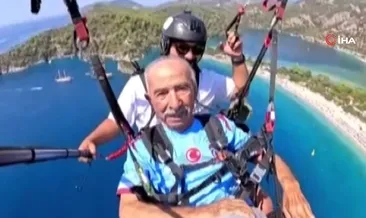 94 yaşındaki Yakup dede Babadağ’dan uçtu