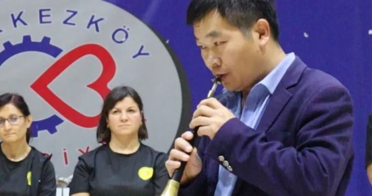 Çinli zurnacı düet yapıp halay çekti: Favori sanatçım Neşet Ertaş