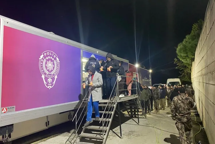 Asrın felaketinde kaos planı çöktü! Afetin enkazında kaos tiyatrosu: Yalan... panik... dolandırıcılık...