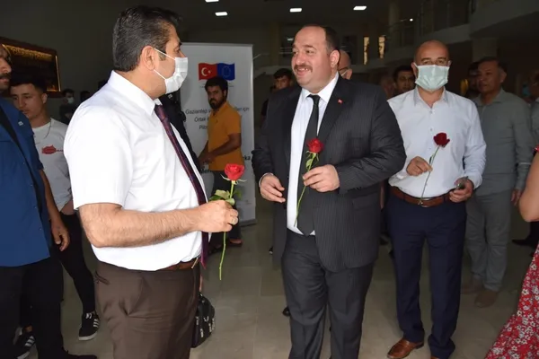 viransehirde-acilacak-girisimcilik-ve-kulucka-merkezi-ile-320-kisi-is-sahibi-olacak-1623779173188.jpg