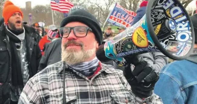 ‘Proud Boys’ lideri Biggs’e 17 yıl hapis ‘Proud Boys’ lideri Biggs’e 17 yıl hapis