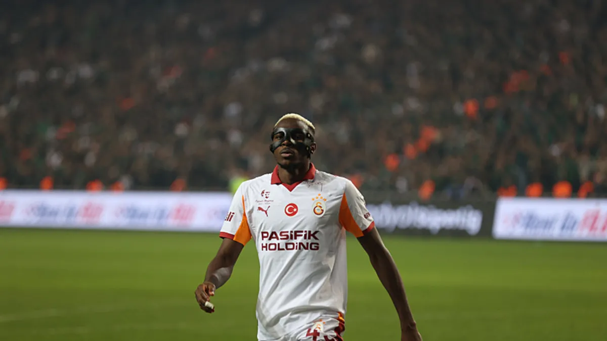 Victor Osimhen, İstanbul’a döndü! Sakatlık sorusuna yanıt… Victor Osimhen, İstanbul’a döndü! Sakatlık sorusuna yanıt…