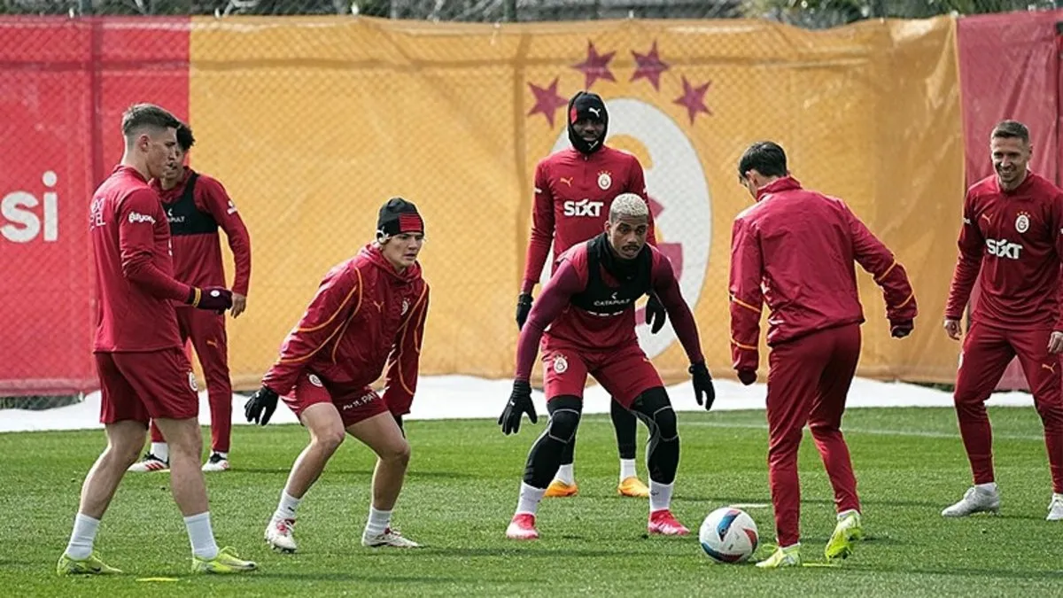 Galatasaray...                    </div>
                    <div class=