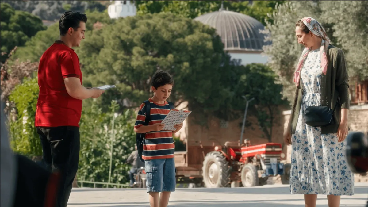 BİM'in yeni reklam filmi görselleri.