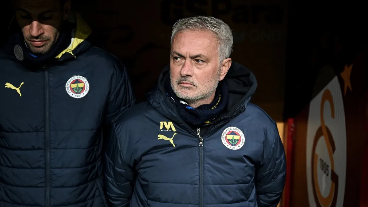 Fenerbahçe'den Mourinho açıklaması!