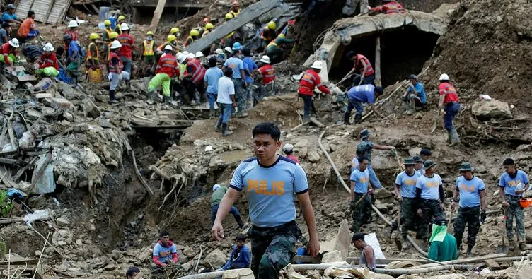 Filipinler’deki Mangkhut tayfununda ölenlerin sayısı 81’e yükseldi