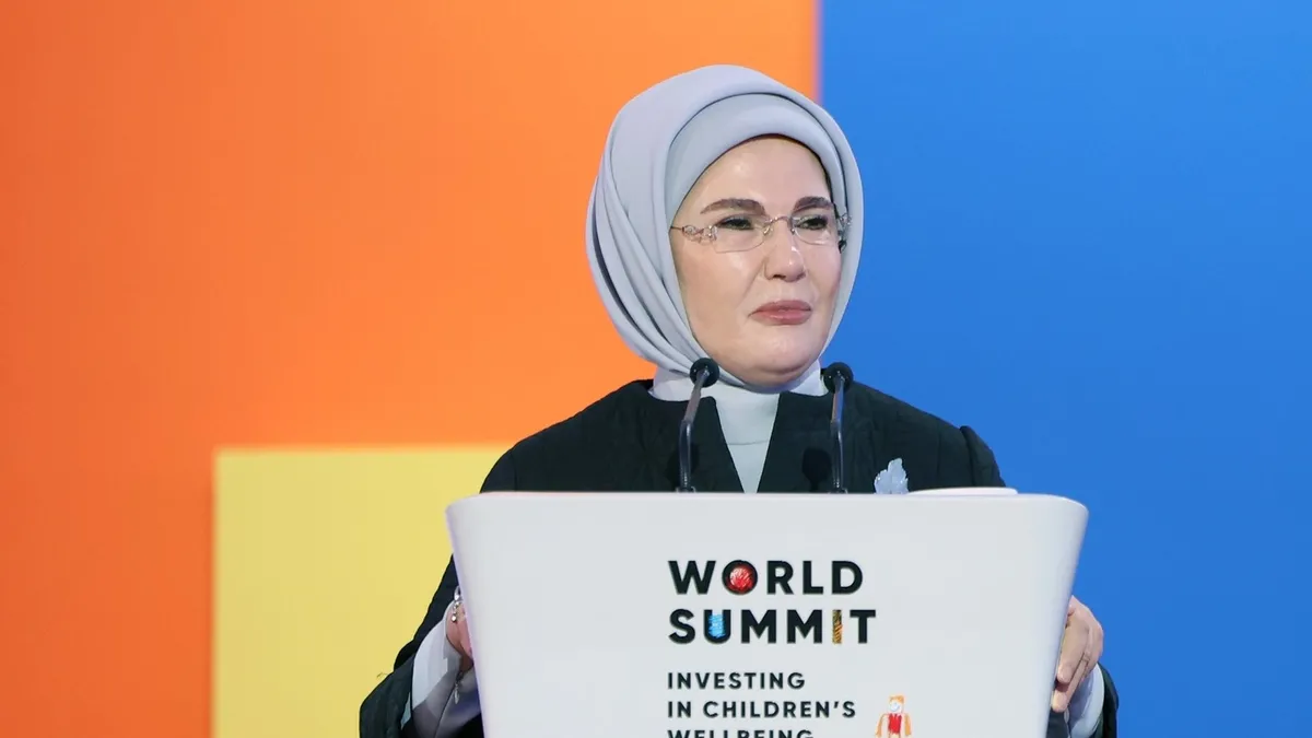 Emine Erdoğan: Gazze başta olmak üzere savaş bölgelerindeki çocukların sesi olmayı insanlık vazifemiz görüyoruz!