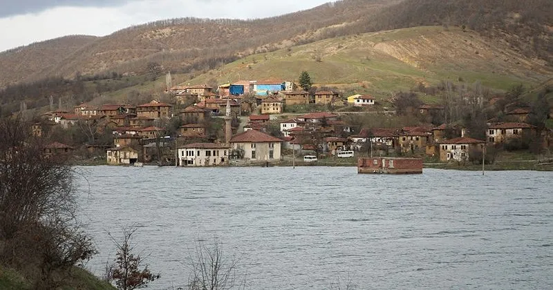 bilecik in sular altindaki sessiz koyu
