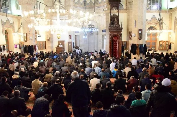 Kandil ne zaman? Regaib Kandilinde neler yapmalı? İşte 2018 kandil tarihleri ve yarın Regaip Kandilinde yapılması gerekenler...