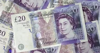 İş gücü verileri sterlini düşürdü