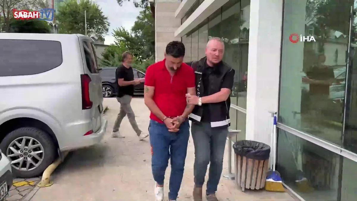 7 bin 950 sentetik ecza hap ele geçirildi, şüpheli tutuklandı | Video videosunu izle 7 bin 950 sentetik ecza hap ele geçirildi, şüpheli tutuklandı | Video videosunu izle