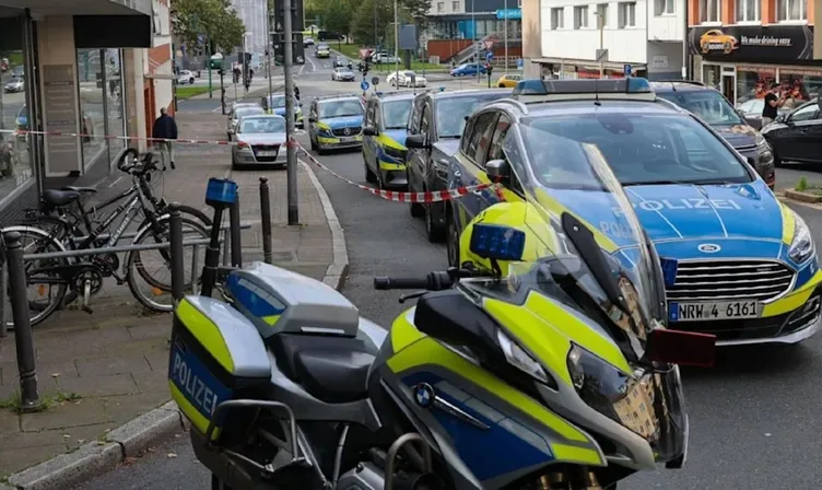SON DAKİKA | Almanya, Türk uyuşturucu baronu için alarmda! Diyar Gündüz gardiyanları kelepçeleyip elektrikli scooterle kaçtı
