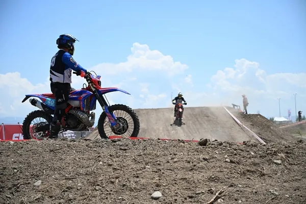turkiye-skil-enduro-ve-atv-sampiyonasinda-siralama-turlari-tamamlandi-1783179213473.jpg