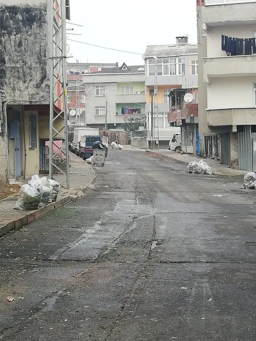 CHP’li Avcılar Belediyesi’nde çöp yığınları