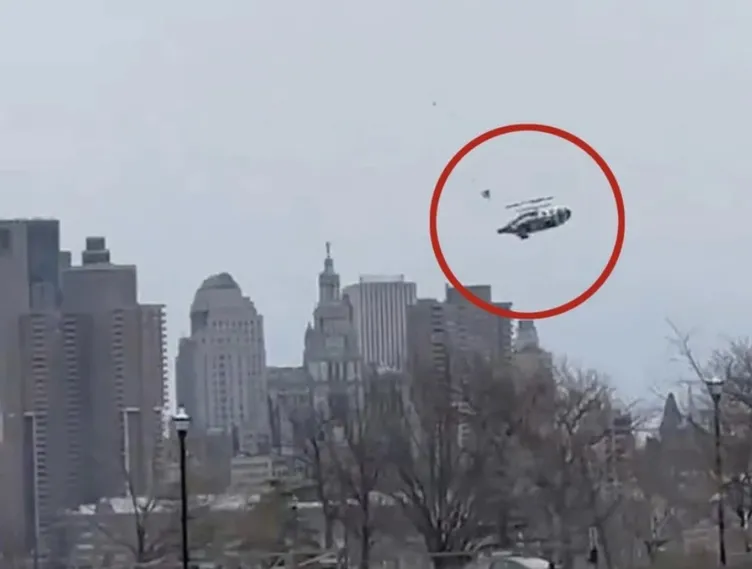 New York’un göbeğinde korkunç kaza: Helikopter nehre çakıldı! Siemens CEO’su hayatını kaybetti