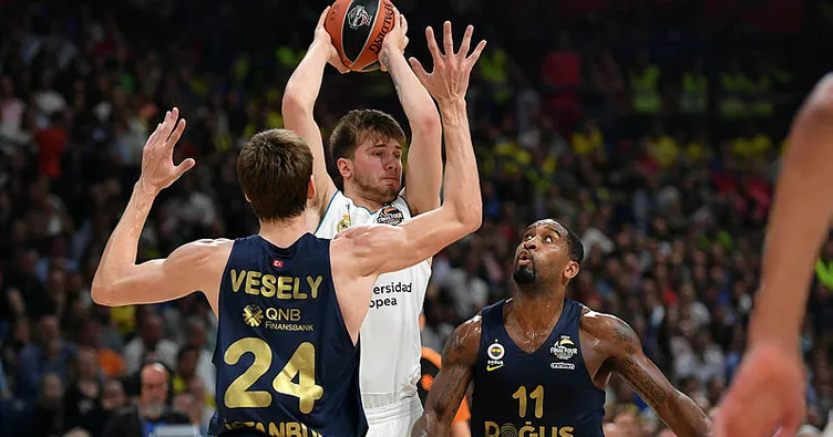 Real Madrid Fenerbahçe’yi yendi, THY Avrupa Ligi şampiyonu oldu