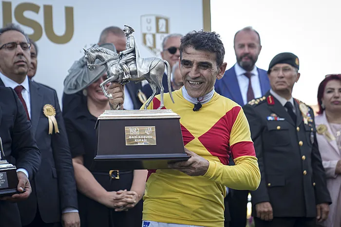 halis-karatas-100uncu-yil-benim-icin-cok-onemliydi-1782665660413.jpeg