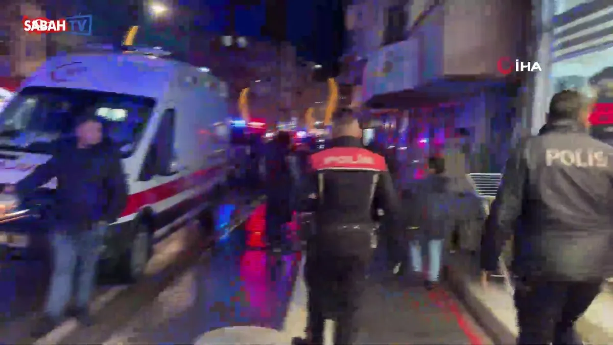 Aksaray’da dehşete düşüren olay! Önce eski eşini ve kuzenini ardından kendini vurdu: 3 ölü | Video videosunu izle Aksaray’da dehşete düşüren olay! Önce eski eşini ve kuzenini ardından kendini vurdu: 3 ölü | Video videosunu izle