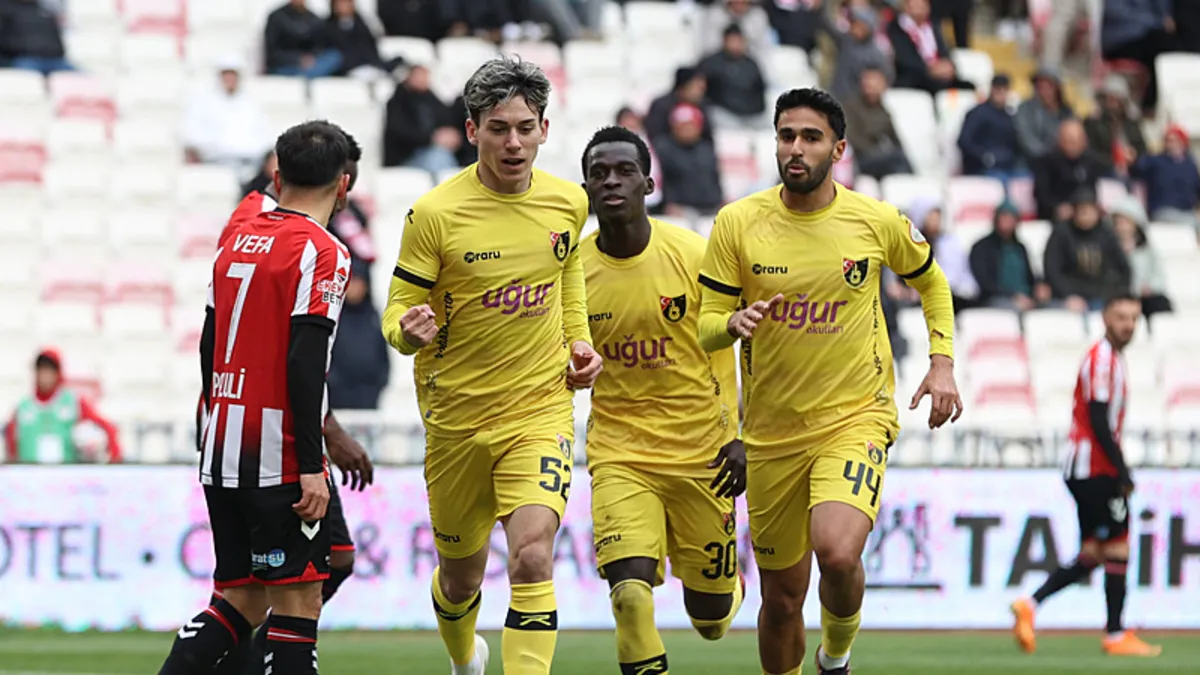 İstanbulspor, Sivas’ta kazandı! Düşme hattından uzaklaştı İstanbulspor, Sivas’ta kazandı! Düşme hattından uzaklaştı