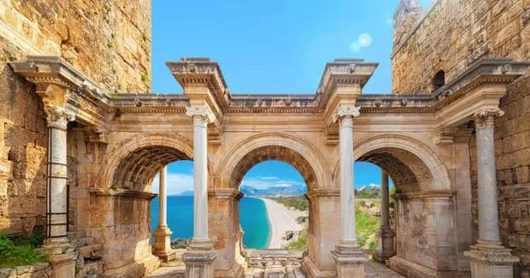 Antalya’da tarihi turizm rekoru