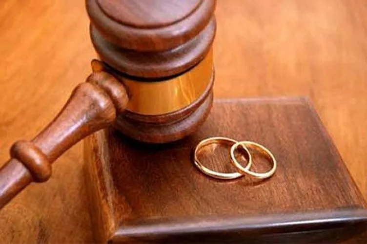 Aldatıldı çocuğunun babası başkası çıktı: Boşanma davasında şok yaşadı!