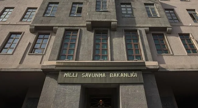 son-dakika-msb-acikladi-irandan-ateslenen-balistik-muhimmat-dogu-akdenizde-etkisiz-hale-getirildi-1772624882487.jpg Son dakika | MSB açıkladı: İran'dan ateşlenen balistik mühimmat Doğu Akdeniz'de etkisiz hale getirildi