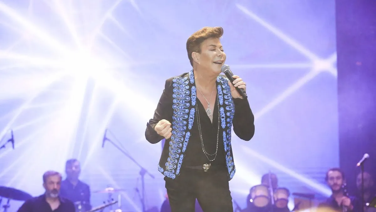 Şarkıcı Fatih Ürek hayatını kaybetti