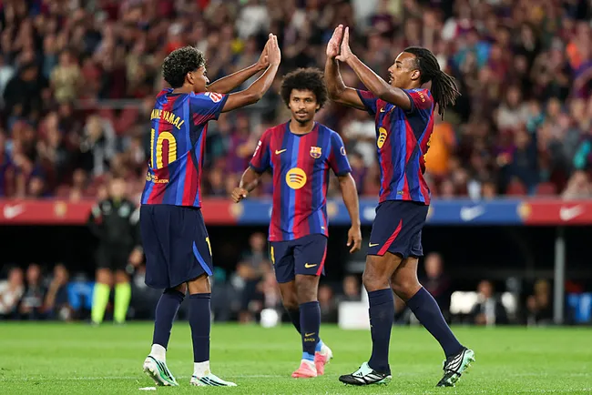 barcelonanin-galatasaray-kadrosu-belli-oldu-4-oyuncu-istanbula-gelmiyor-1791790357867.jpg